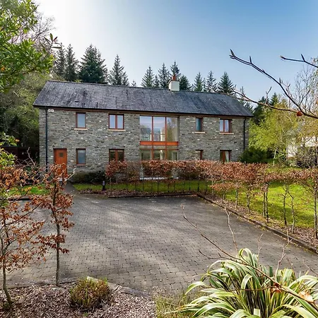 Casa vacanze Luxury 4 Bed In Sheen Falls