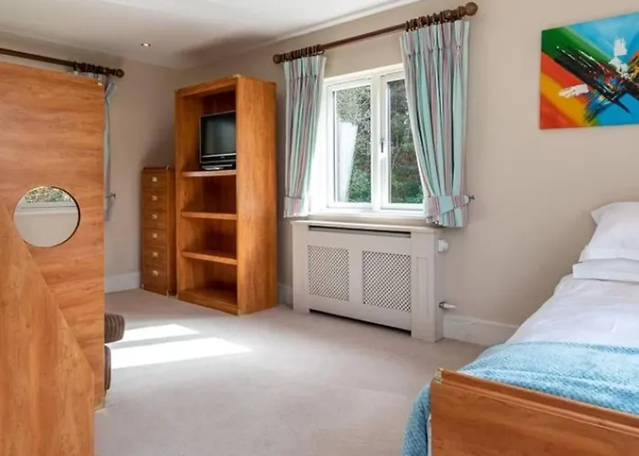 Luxury 4 Bed In Sheen Falls *