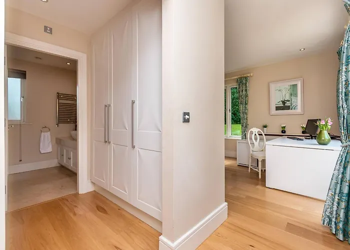 Luxury 4 Bed In Sheen Falls Dom wakacyjny