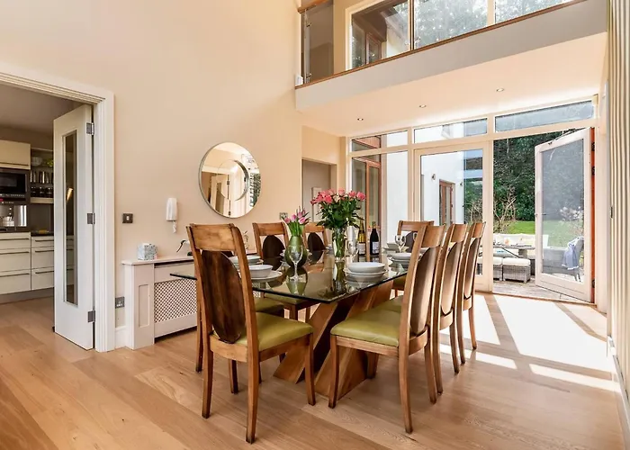 Luxury 4 Bed In Sheen Falls Dom wakacyjny *